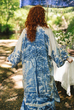 Load image into Gallery viewer, Market Of Stars Let The Light In Opera Duster