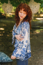 Load image into Gallery viewer, Market Of Stars Let The Light In Pixie Duster