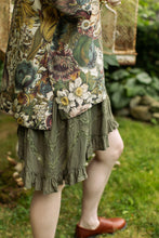 Load image into Gallery viewer, Market of Stars Love Grows Wild Lux tee