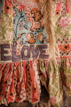 Load image into Gallery viewer, Magnolia Pearl Patchwork Catalina