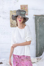 Load image into Gallery viewer, Magnolia Pearl Viggo T