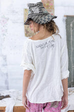 Load image into Gallery viewer, Magnolia Pearl Viggo T