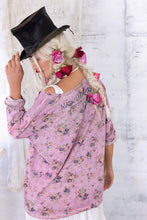 Load image into Gallery viewer, Magnolia Pearl Floral Circus Love Viggo T