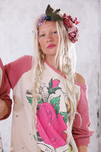 Load image into Gallery viewer, Magnolia Pearl Abbeyrosa Richi Sweatshirt