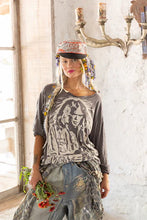 Load image into Gallery viewer, Magnolia Pearl Neil Young Viggo T