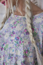Load image into Gallery viewer, Magnolia Pearl Floral Blockprint T