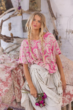 Load image into Gallery viewer, Magnolia Pearl Mural Frida Europa T