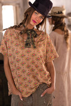 Load image into Gallery viewer, Magnolia Pearl Floral T