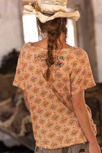 Load image into Gallery viewer, Magnolia Pearl Floral T