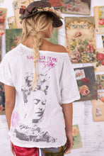 Load image into Gallery viewer, Magnolia Pearl Flight Flowers Frida T