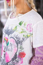 Load image into Gallery viewer, Magnolia Pearl Frida Corazon Llameante T
