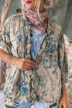 Load image into Gallery viewer, Magnolia Pearl Idgy Ruffle Shirt