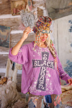 Load image into Gallery viewer, Magnolia Pearl Black Sabbath Trust Viggo T