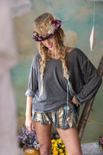 Load image into Gallery viewer, Magnolia Pearl Europa Long Sleeve