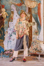 Load image into Gallery viewer, Magnolia Pearl Mi Arte Mi Vida Poncho