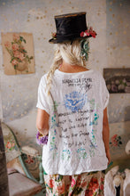 Load image into Gallery viewer, Magnolia Pearl Frida Amarillito Pajarito T