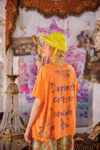 Load image into Gallery viewer, Magnolia Pearl Frida Nectar T