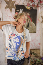 Load image into Gallery viewer, Magnolia Pearl Frida Baroque T