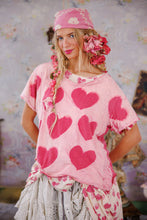 Load image into Gallery viewer, Magnolia Pearl Faded Heart T