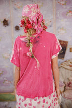 Load image into Gallery viewer, Magnolia Pearl Faded Heart T
