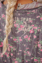 Load image into Gallery viewer, Magnolia Pearl Los Muertos T