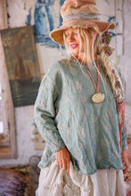 Load image into Gallery viewer, Magnolia Pearl Little Star Hermosa Sweatshirt