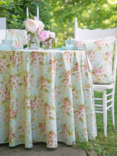 Load image into Gallery viewer, April Cornell Apple Blossom Round Cloth