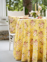 Load image into Gallery viewer, April Cornell Apple Blossom Round Cloth