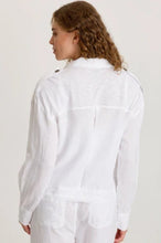 Load image into Gallery viewer, XCVI Baltazar Linen Pleated Jacket