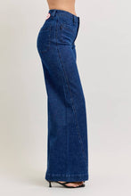Load image into Gallery viewer, Judy Blue Jeans HW Retro Wide w/ Patch Pkts & Twisted Seams