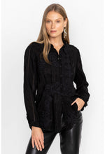 Load image into Gallery viewer, Johnny Was Celia Applique Shirt