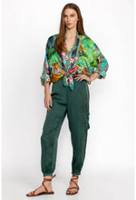 Load image into Gallery viewer, Johnny Was Tigres Et Fleurs Seline Button Down