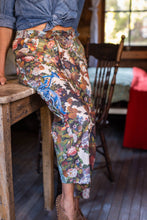 Load image into Gallery viewer, Market of Stars Love Language Linen Cropped Artist Pant w/ Flowers