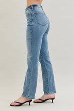 Load image into Gallery viewer, Judy Blue Jeans HW Straight Fit