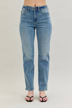 Load image into Gallery viewer, Judy Blue Jeans HW Straight Fit