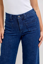 Load image into Gallery viewer, Judy Blue Jeans HW Retro Wide w/ Patch Pkts & Twisted Seams