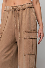 Load image into Gallery viewer, Easel Washed Wide Leg Terry Cargo Pant