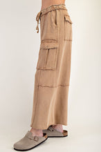 Load image into Gallery viewer, Easel Washed Wide Leg Terry Cargo Pant