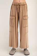 Load image into Gallery viewer, Easel Washed Wide Leg Terry Cargo Pant