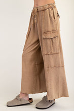 Load image into Gallery viewer, Easel Washed Wide Leg Terry Cargo Pant