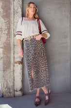 Load image into Gallery viewer, Easel Animal Printed Twill Skirt