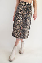 Load image into Gallery viewer, Easel Animal Printed Twill Skirt