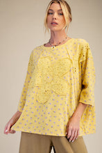 Load image into Gallery viewer, Easel Daisy Patch Front Soft Washed Terry Top