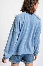 Load image into Gallery viewer, Easel Star Patch Washed Terry Pullover