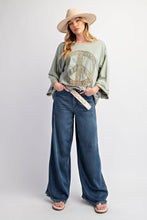 Load image into Gallery viewer, Easel Peace Patch Front Washed Cotton Jersey Top