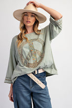 Load image into Gallery viewer, Easel Peace Patch Front Washed Cotton Jersey Top