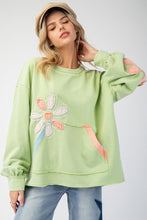 Load image into Gallery viewer, Easel Washed Flower Patch Terry Knit Pullover