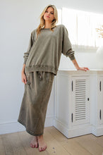 Load image into Gallery viewer, Easel Mineral Washed Terry Knit Pullover