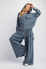Load image into Gallery viewer, Easel Button Down Cotton Gauze Hoodie Jacket
