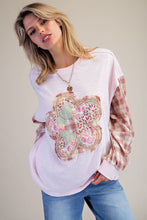 Load image into Gallery viewer, Easel Flower Patch Front Washed Cotton Top